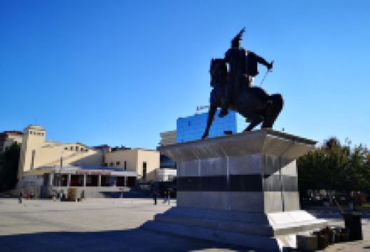 Skanderbeg statue景点图片