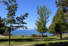 Burnt Cedar Beach景点图片