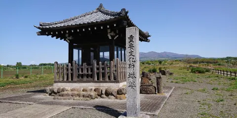 山上の多重塔