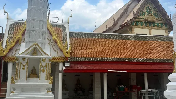 Wat Lat Krabang