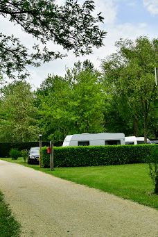 Camping Marvilla Parks - Château de Galaure-沙托纳德加洛尔
