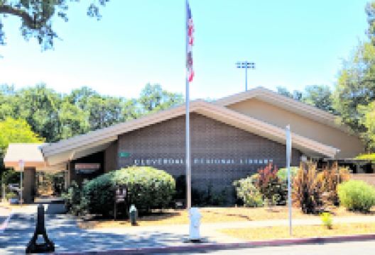 Cloverdale Regional Library景点图片