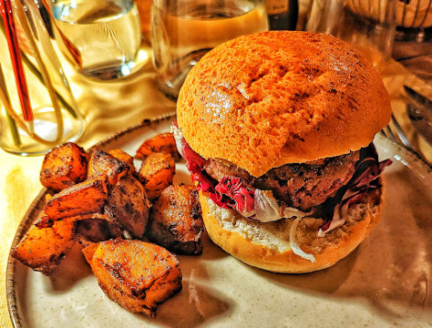 Primo Piano Lounge bar & Restaurant