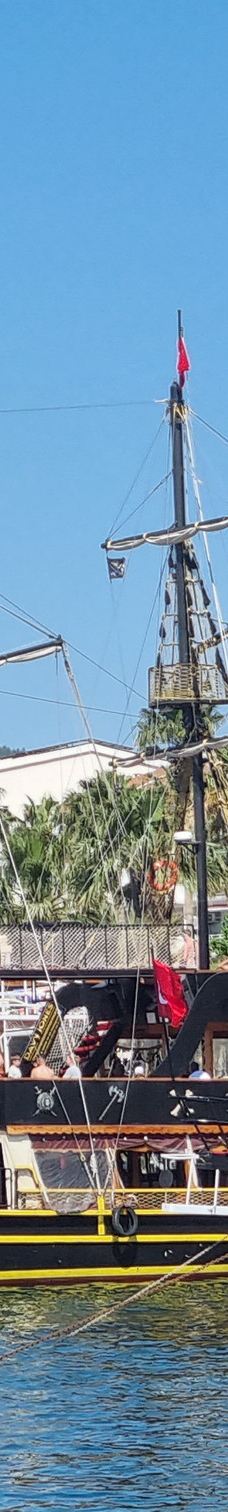 马尔马里斯-马米勒斯