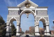 Governor Anatoliy Guzhvin's Avenue景点图片