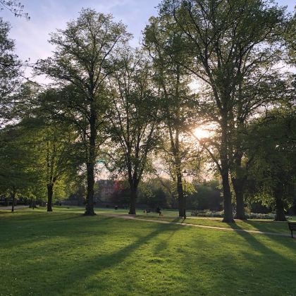 英国伦敦+苏格兰高地+牛津+尼斯湖+多佛尔白色悬崖+巨石阵+爱丁堡+剑桥12日11晚拼小团