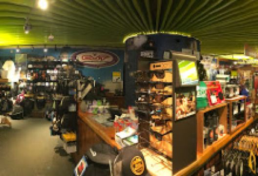 Board Barn Snowboard Shop购物图片