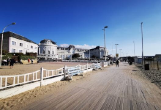 Grande Plage de Trouville景点图片