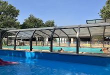 Flower Lake Camp Bird景点图片