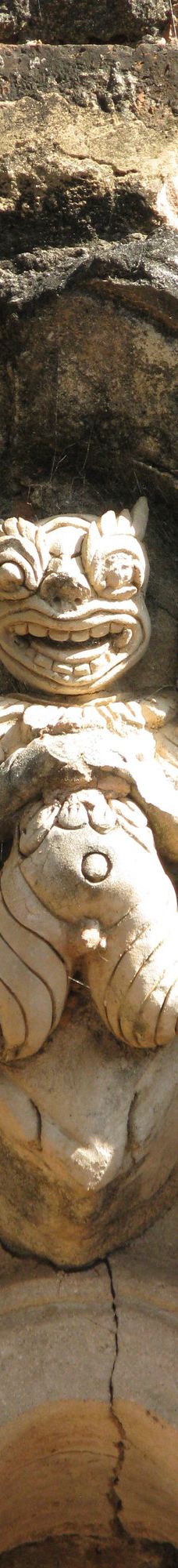 Yadana Hsemee Pagoda-皎施