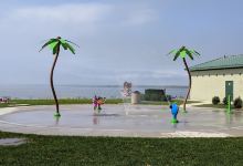 Shirley Beach景点图片