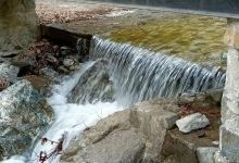 Potamossias waterfall景点图片