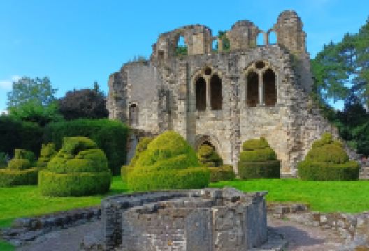 Wenlock Priory景点图片