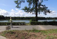 Promenade Around The City Lake景点图片