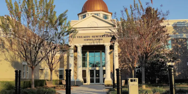 Villages Public Library at Pinellas Plaza