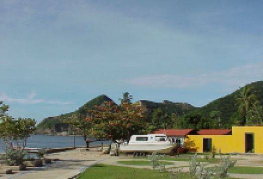 Plaza Cristobal Colón景点图片