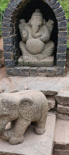 Twycross Zoo-阿瑟斯通