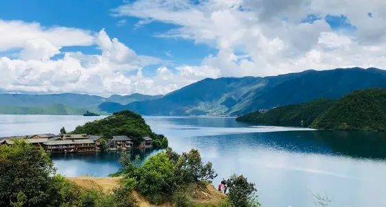 青海湖達玉祭海中心