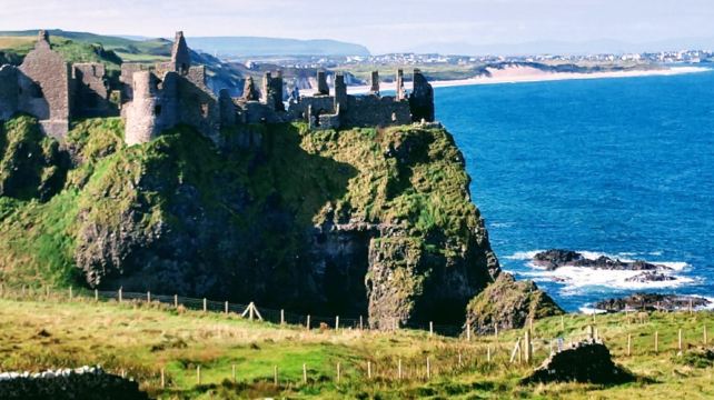 8-Day Ireland Tour from Dublin·Castle Ward, Dark Hedges, Dunluce Castle, Marble Arch Caves