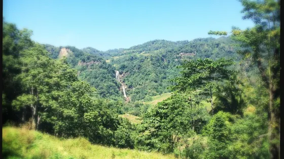 Tengku Lese Waterfall