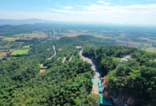 Wat Tham Sumontha Phaowana景点图片