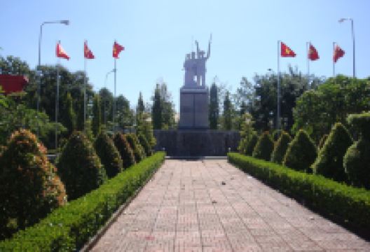 Tượng Đài Chiến Thắng Bù Đốp景点图片