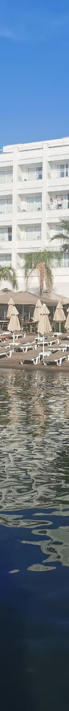 马尔马里斯-马米勒斯