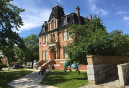 Officers' Square景点图片