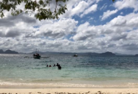 Ipil Beach景点图片