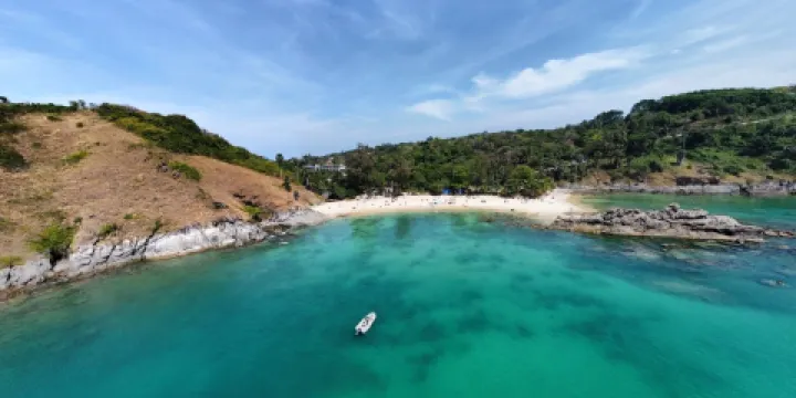 Nui Beach (Haad Nui)