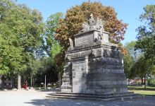 Kriegerdenkmal景点图片