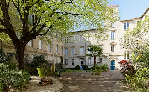 考古與自然歷史博物館