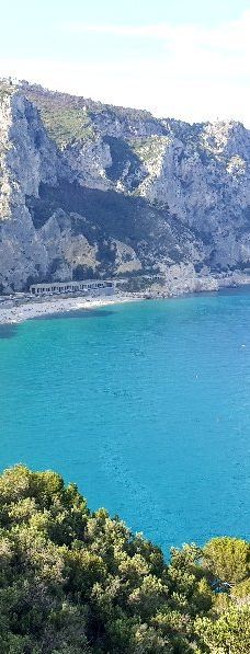 Saraceni Bay-瓦里格提