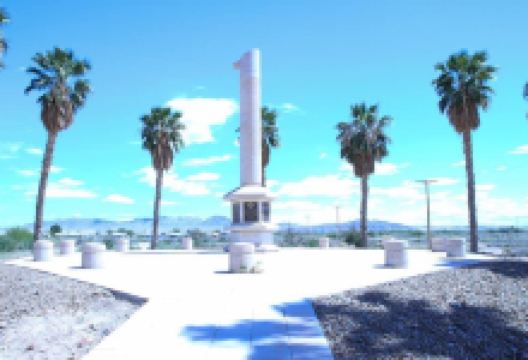 Poston Memorial Monument景点图片