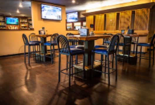 Les & Jim's Lincoln Lanes景点图片