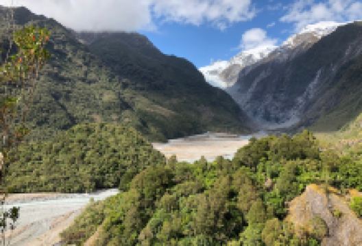 Sentinel Rock Walk景点图片