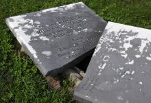 St Peter's Anglican Church Cemetery, Snelling Cove景点图片