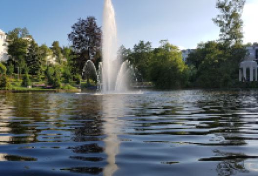 Platz am Weinbrunnen景点图片