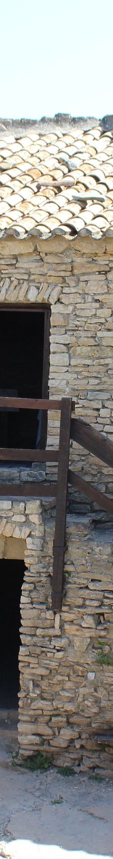 Fortress Mornas-莫尔纳