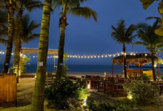 Bai Chay Beach景点图片