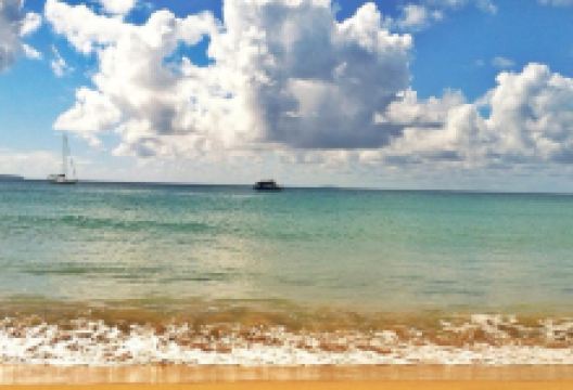 Playa Rompe Olas景点图片