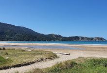 Place Of Cook's Landing In New Zealand景点图片