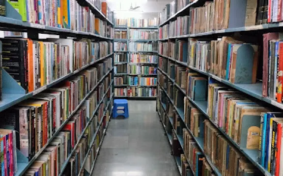 Kavi Narmad Central Library