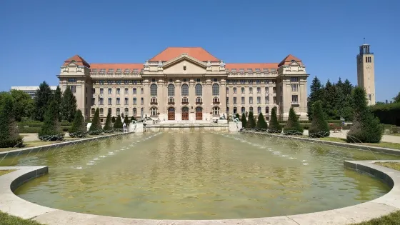 德布勒森大學