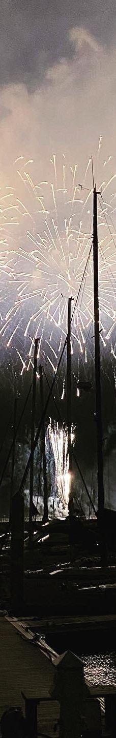 热海海上花火大会-热海市