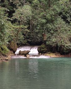 Bantimurung Waterfall-马罗斯县