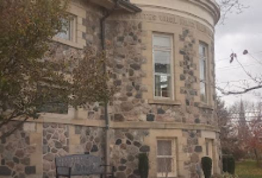 Clyde Public Library景点图片