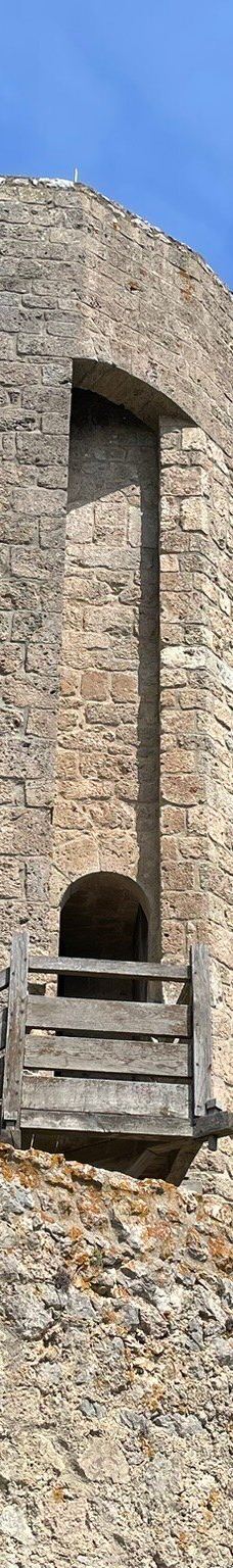 克里比城堡-屈屈尼昂