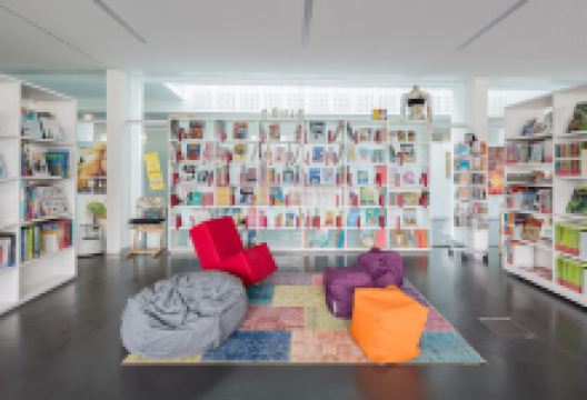 Öffentliche Bücherei & Spielothek景点图片