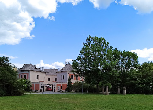 Chodovská tvrz (Kulturní Jižní Město, o. p. s. )